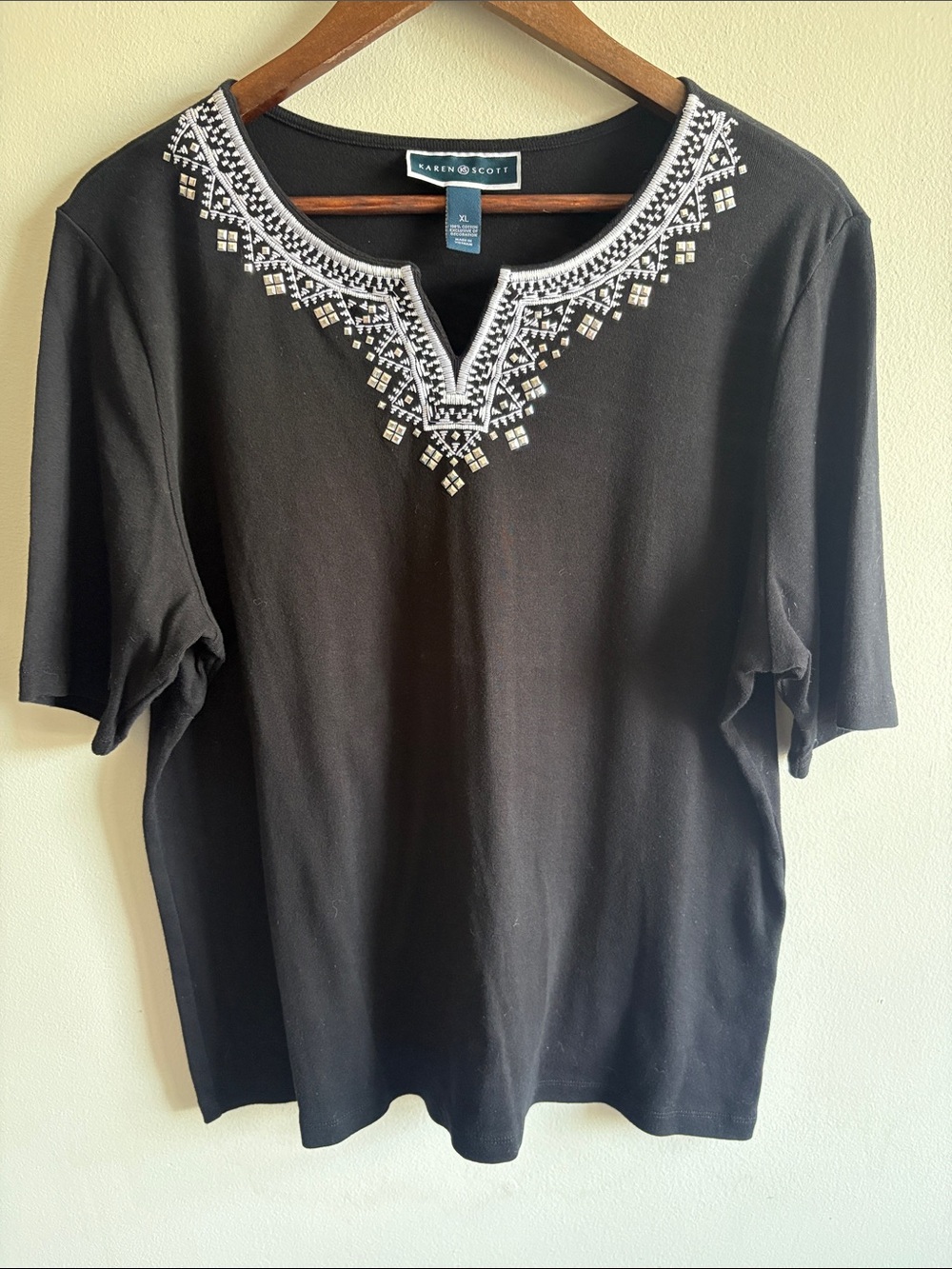 Karen Scott XL Black Embellished Embroidered Split Neck Top